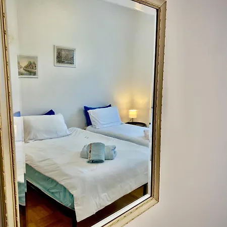 Stanza Cristina E Patrizia Fiere E Moda 4* Milán