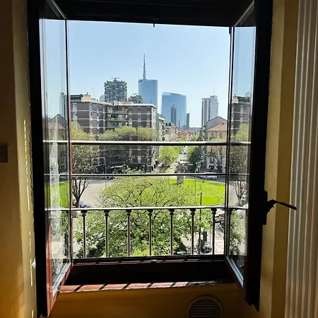 Timeless View In - Isola District