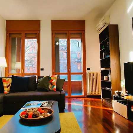 Luxury In Piazza 5 Giornate Milán