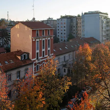 Lussuoso Pentalocale In Citylife Apartmán