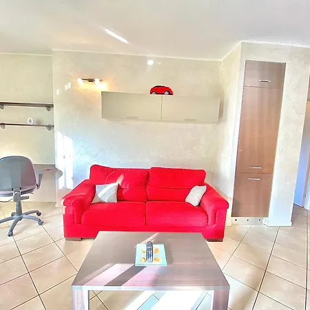 Nel Cuore Di Viale Certosa, Tra Centro C E Rho Fiera *