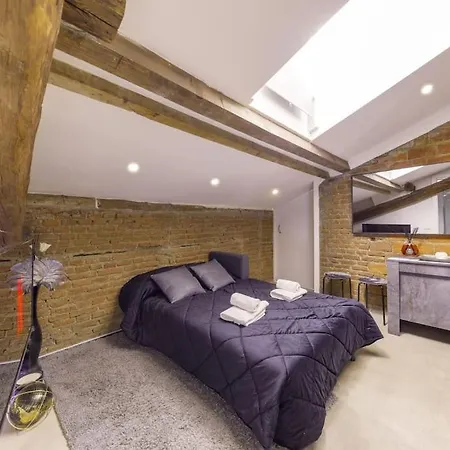 Duomo Penthouse Design - City Center - Ac *