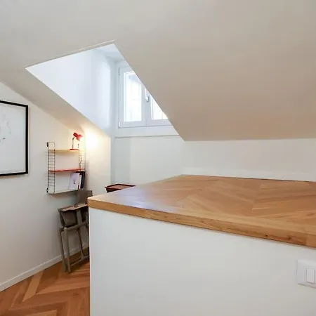 Apartment Monte Napoleone Design Milan