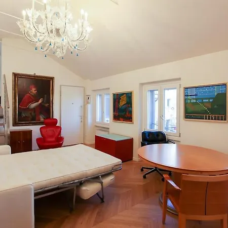Monte Napoleone Design *