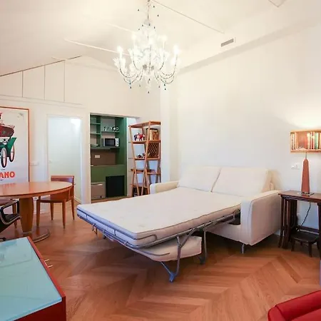 Monte Napoleone Design Apartment *