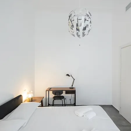 Nuovissimo Bilocale In Zona Risorgimento Apartament