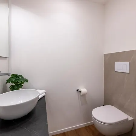 Bnbutler - Inbrera - Giulianova, 1 *