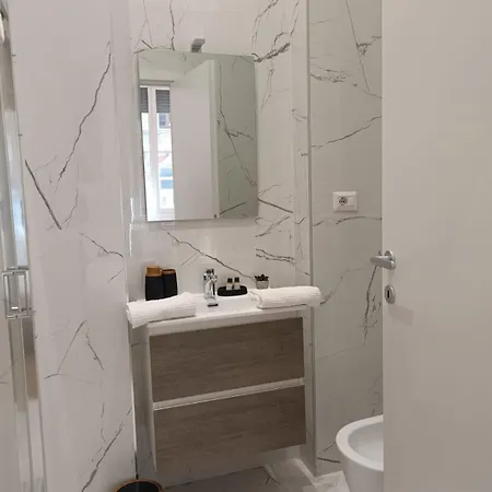 Be-c0 New Double 3* Milaan