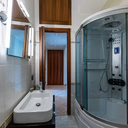 Guesthost -oronzo Washington Apartment *