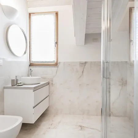 Easylife - Gioiello Con Ampio Balcone Panoramico In Porta Ticinese * Milan
