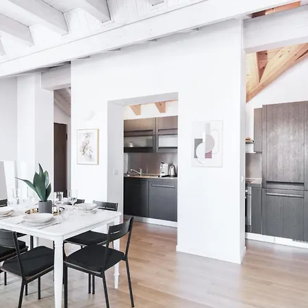 Easylife - Gioiello Con Ampio Balcone Panoramico In Porta Ticinese * Milan