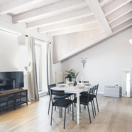 Easylife - Gioiello Con Ampio Balcone Panoramico In Porta Ticinese Apartment *