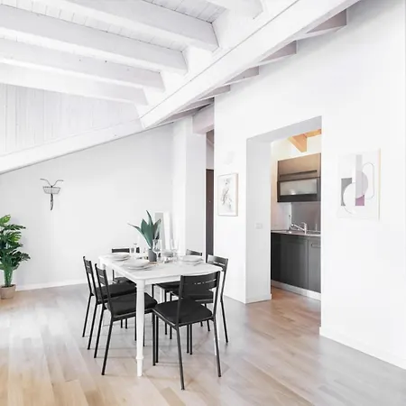 Easylife - Gioiello Con Ampio Balcone Panoramico In Porta Ticinese Apartment