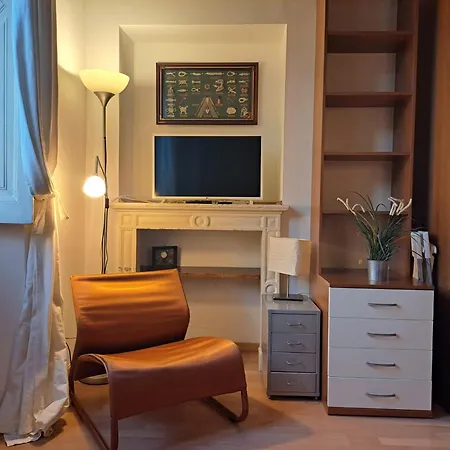 Apartment Tiny Conciliazione By Quokka 360 - 5 Stops From Cathedral *