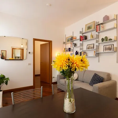 Urban Retreat - Isola District Apartmán *