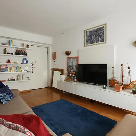 Charme In Brera, 1 Bdrm Milan
