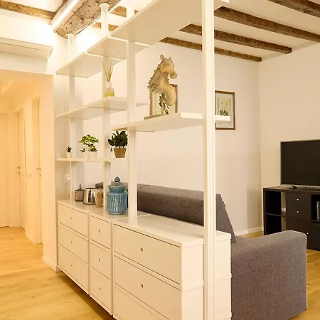 Retreats Porta Romana Apartament *