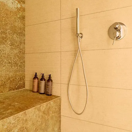 Retreats Porta Romana Apartament