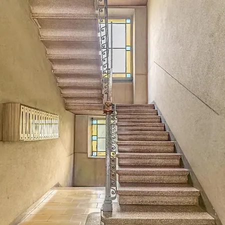 • grazioso Tra Life E San Siro •  *