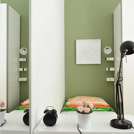 Joivy Mauri - Cosy Flats Near The Duomo