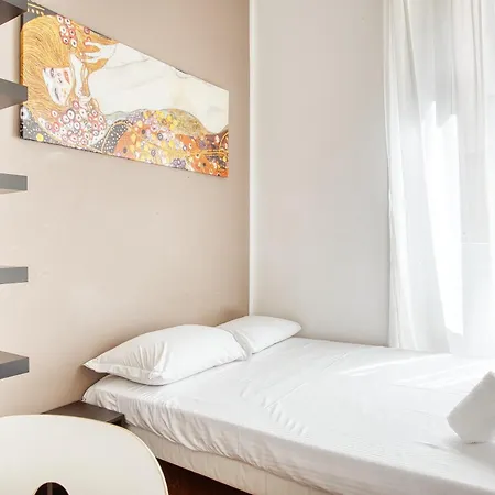 Joivy Mauri - Cosy Flats Near The Duomo Daire *