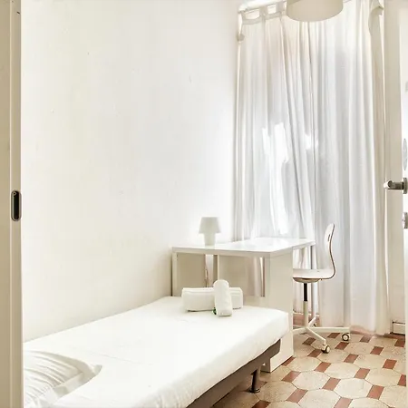 Joivy Mauri - Cosy Flats Near The Duomo * Milan