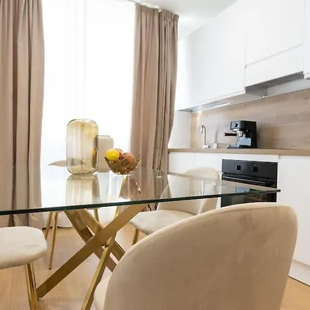 Apartment We - Prada Luxury *