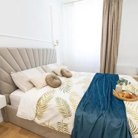 We - Prada Luxury Apartment *