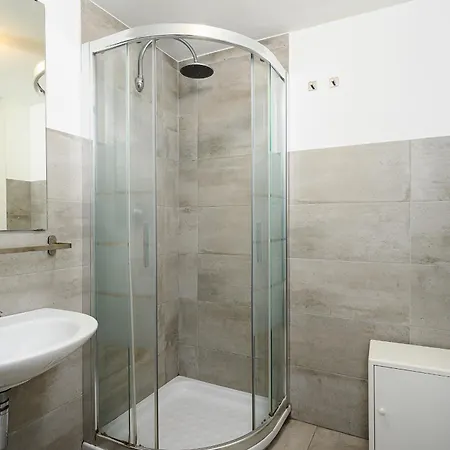 Classbnb - 2 In Zona Stazione Affittacamere
