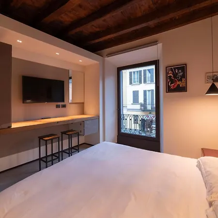 San Gottardo 19 Milánó