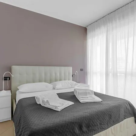 Santa Giulia - Futurismo 17 밀라노