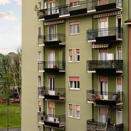 Deluxe With Free Wifi And Netflix Apartment *