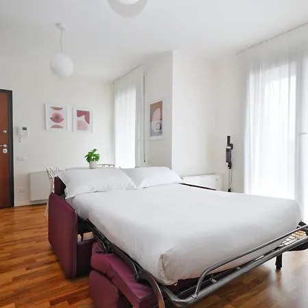 Daire Joivy Stylish Studio, In The Heart Of Porta Nuova