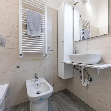 Appartement Buenos Aires 35 Color Design Porta Venezia - Vesta Milan
