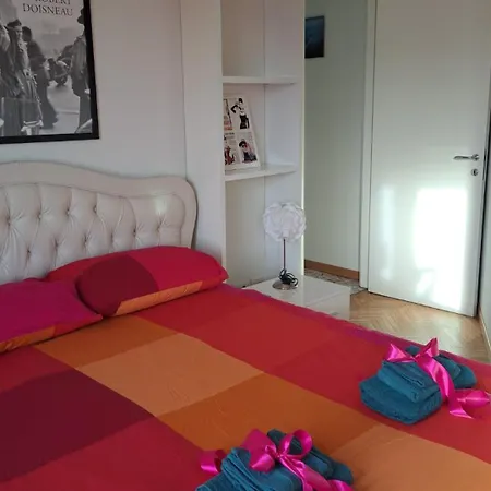 Daire Sunny's House *