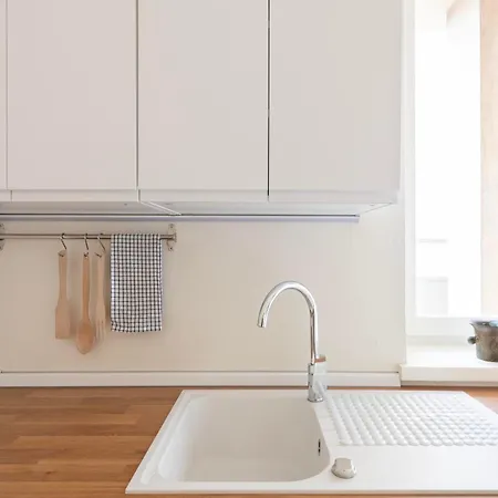 Classy Heritage Home, Center