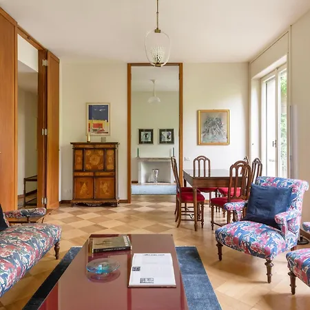Classy Heritage Home, Center, 7 Guests شقة ميلان