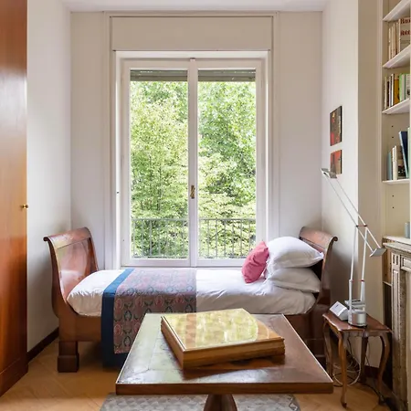 Classy Heritage Home, Center, 7 Guests شقة ميلان