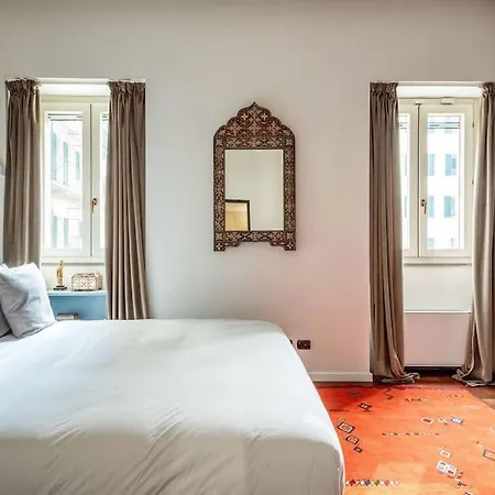 Luxury 3 Bedrooms In Brera 아파트 *