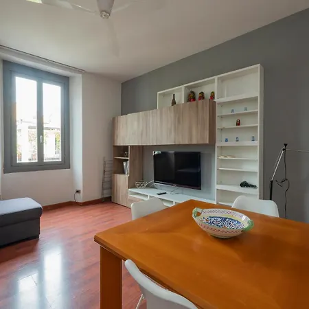 Youhosty - Panfilo Castaldi 26 Apartament *