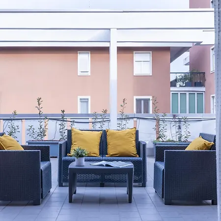 Rooftop Con Terrazzo - Duomo A 15 Minuti