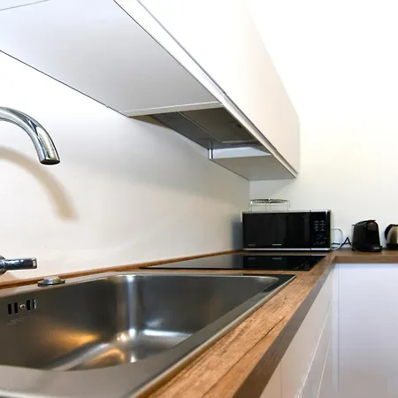 Apartment Fond. Prada-ieo Elegante Con *