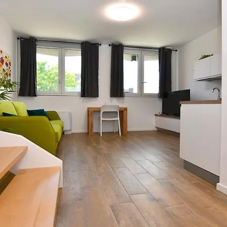 Apartamento Fond. Prada-ieo Elegante Con Milão