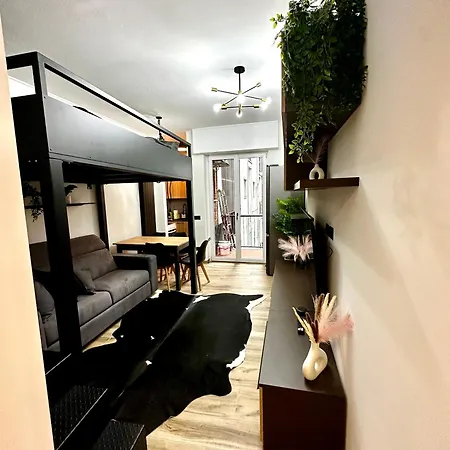 Splendido In Design Apartment Milan