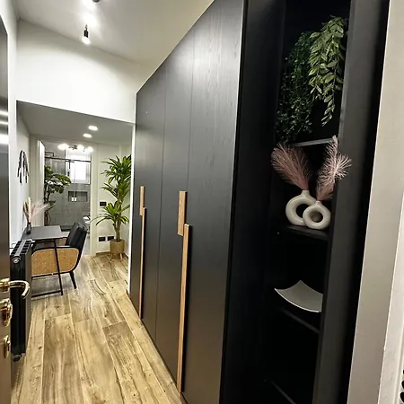 Splendido In Design Apartment