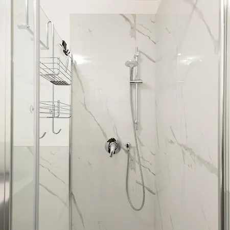 Apartment Moderno Bilocale In Zona Monumentale Milan