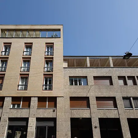 Moderno Bilocale In Zona Monumentale * Milan