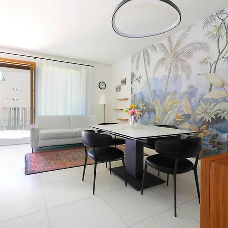 Holiday home Luxury Con Terrazza, Palestra, Cowork & Box Privato