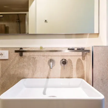 Libia Flexyrent A.c. Wifi. * ميلان