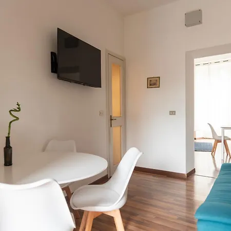 Apartament Casa Renoir 5 Minuti Da Duomo